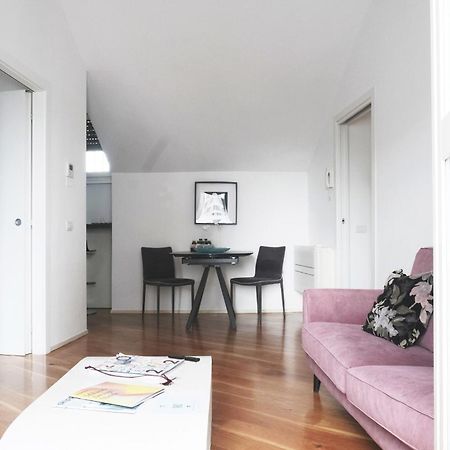Comecasa Attic 5 Min Walk From Duomo Milaan Buitenkant foto