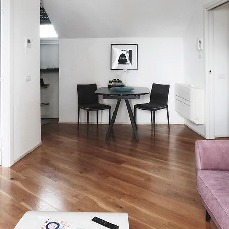 Comecasa Attic 5 Min Walk From Duomo Milaan Buitenkant foto